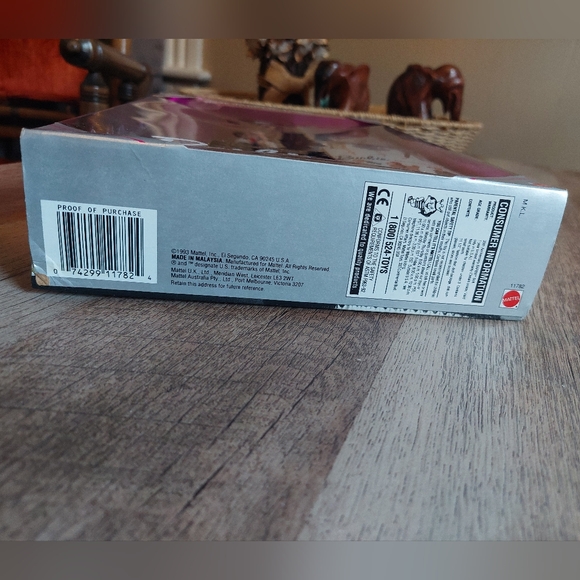 Barbie Doll 35th Anniversary Brunette Special Edition 1993 #11782 - Picture 4 of 11